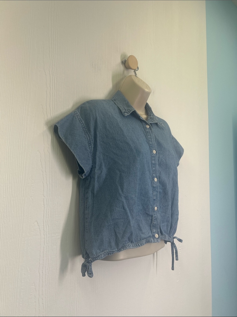 Madewell - Lightwash Button Down Cotton Side Tie Short Sleeve Blouse Size Small - Picture 3 of 9